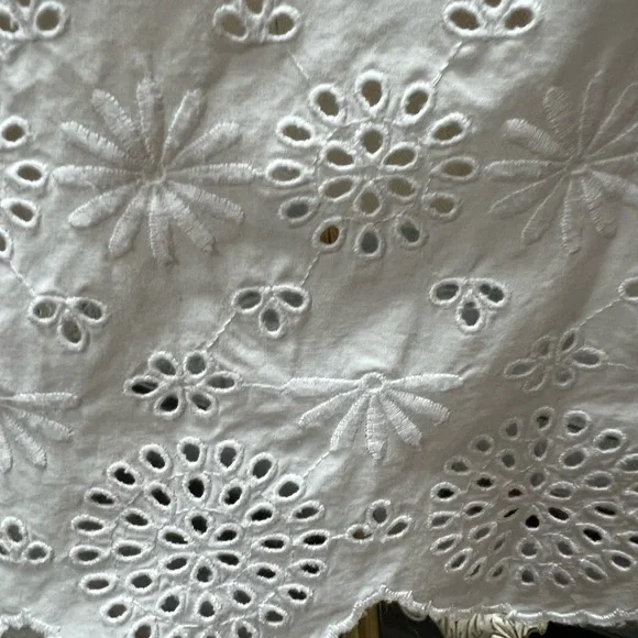 Talbots White Floral Embroidered Top - Picture 4 of 7